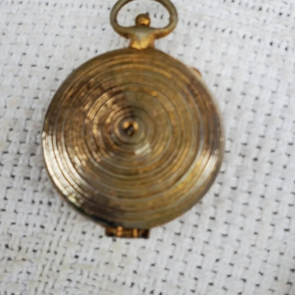 Vintage Locket Collection - Picture 6 of 13